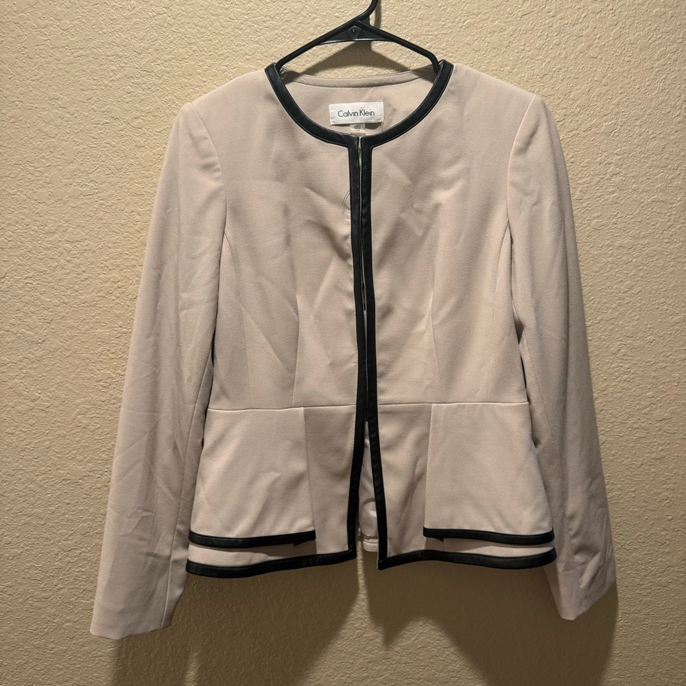 Calvin Klein Women Blazer size 10P - Picture 1 of 4